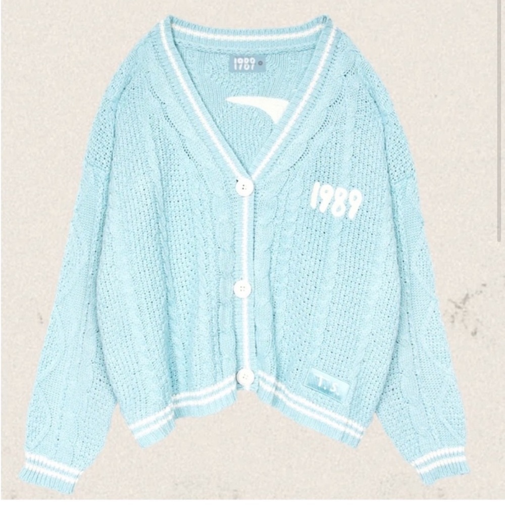 NEW 1989 Taylor’s version cardigan - Taylor Swift M/L